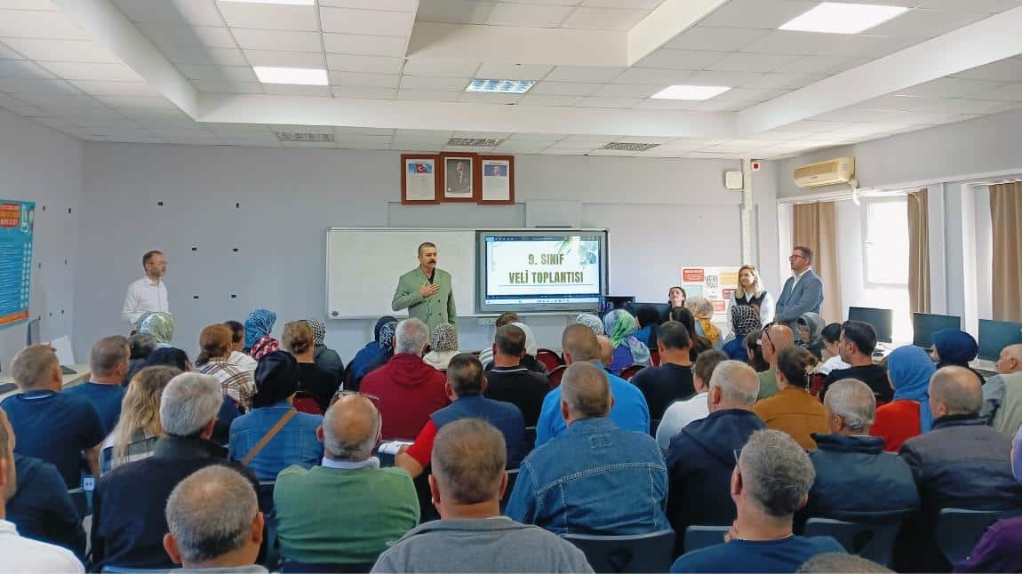 9. Sınıflar Veli Tanışma Toplantısı